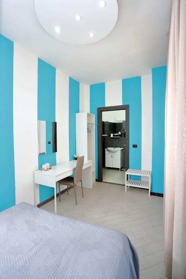 Guest House Le Tre Isole Сорренто Экстерьер фото