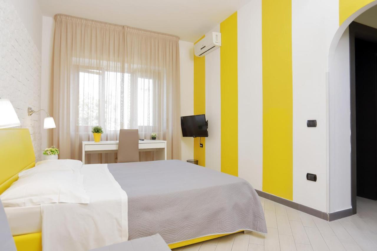 Guest House Le Tre Isole Сорренто Экстерьер фото